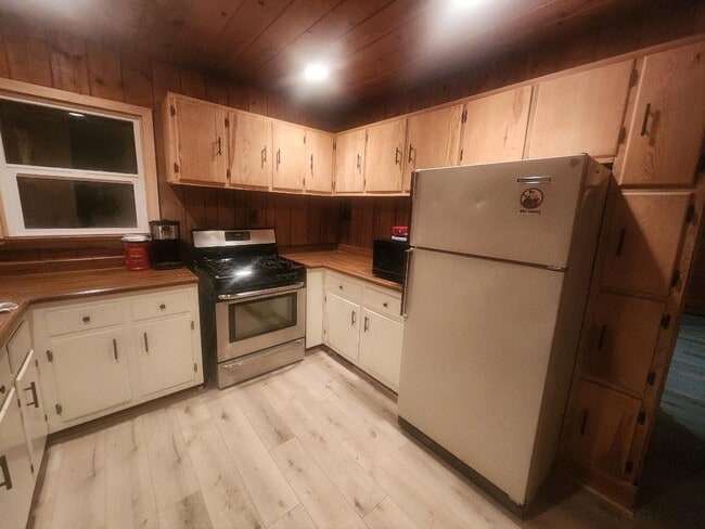 Foto del edificio - 26251 Alpine Ln