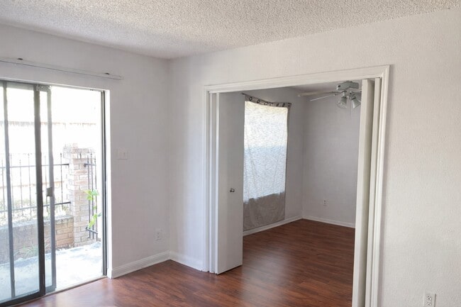 Building Photo - 2750 Holly Hall St