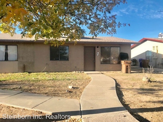 Building Photo - 2 br, 1 bath House - 2000 Stanford