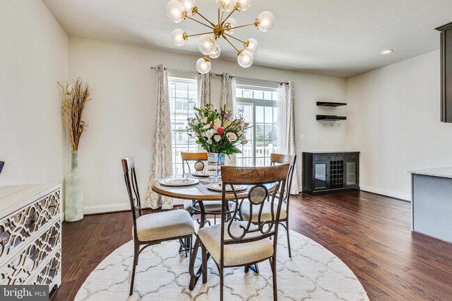 Foto del edificio - 22894 Oakgrove Rd