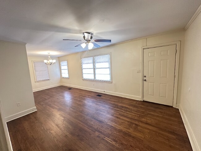 Foto del edificio - 3679 Southland Dr