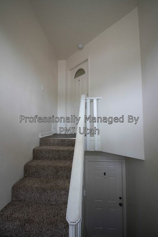 Foto del edificio - 1650 Trinnaman Ln