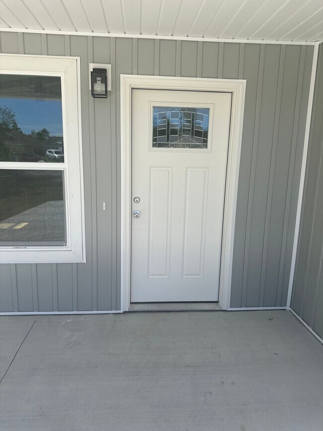 Foto del edificio - 7209 Lake Suzzanne Ln