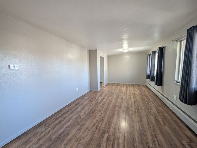 Foto del edificio - 7095 W 13th Ave