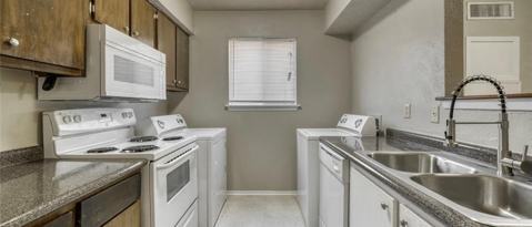 Foto del edificio - 2406 Toro Ln