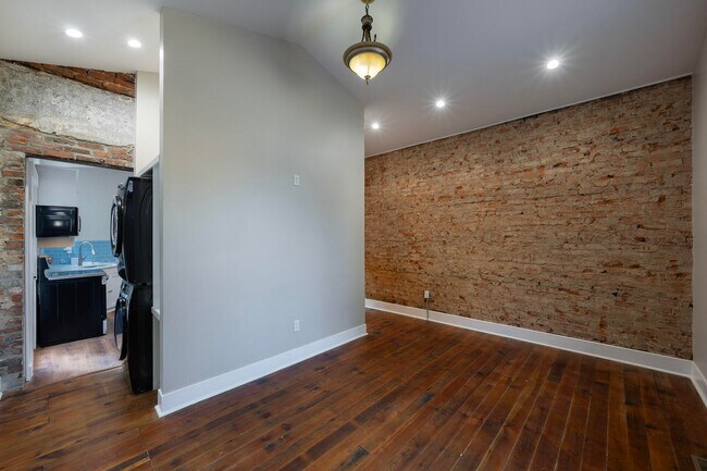 Foto del edificio - 513 Pershing Ave