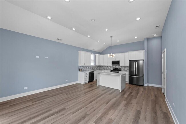 Foto del edificio - 6632 S Kenwood Ave