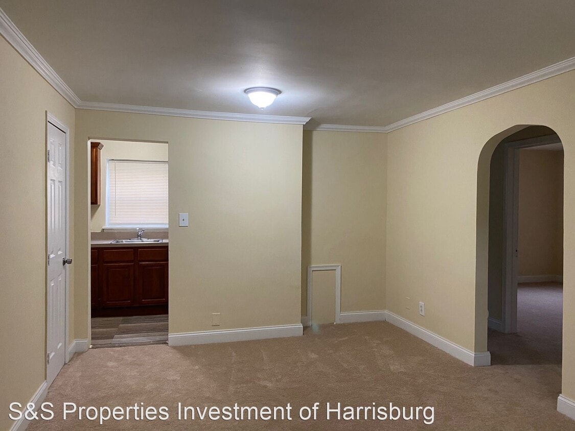 Primary Photo - 2600 Green St