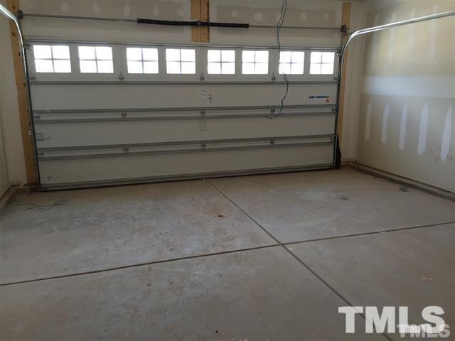 Building Photo - 409 Chanson Dr