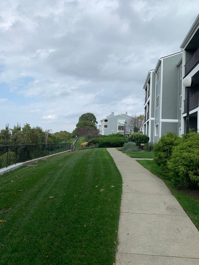 Foto del edificio - 24 Hudson Point Ln