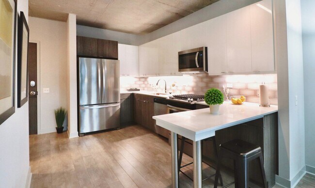 Foto del edificio - 1025 W Addison St