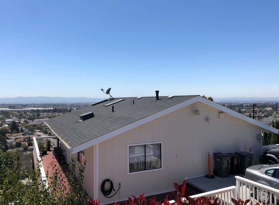 Foto principal - 2051 Altamont Rd