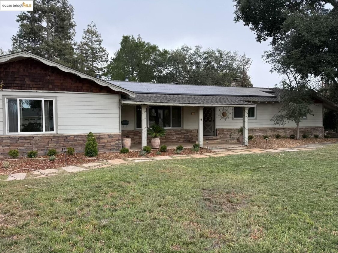 Primary Photo - 1780 Buena Vista Ave