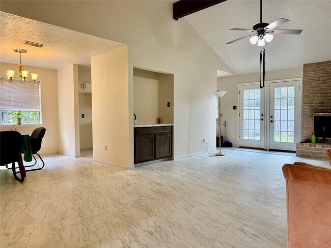 Foto del edificio - 2802 Valley Forest Dr