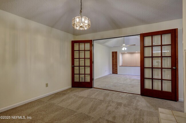 Foto del edificio - 4819 Wethersfield Pl W