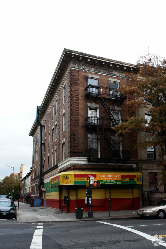 Foto del edificio - 631 Flatbush Ave
