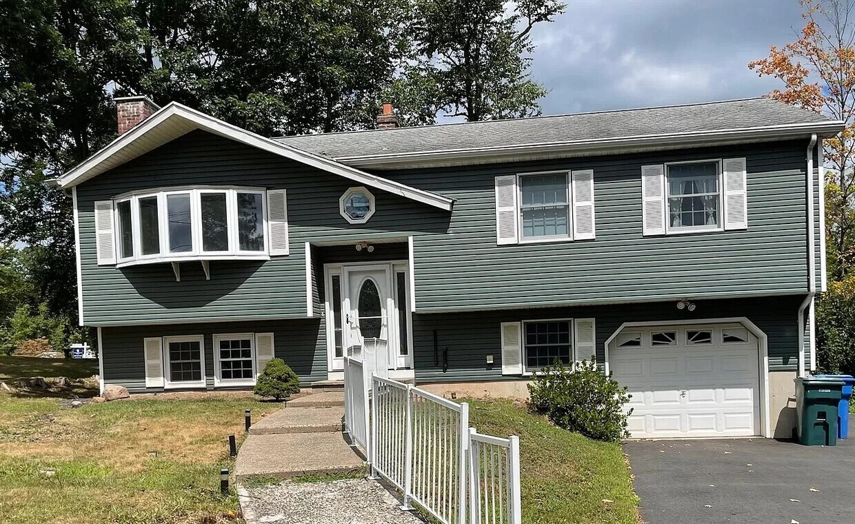 Foto del edificio - 185 Mill Pond Rd