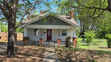 Building Photo - 2634 Barton St