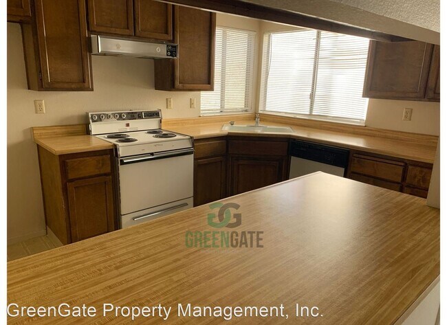 Building Photo - 2 br, 2 bath House - 941 Claremont Ct