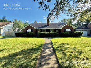 Building Photo - 1614 Meadowthorpe Ave
