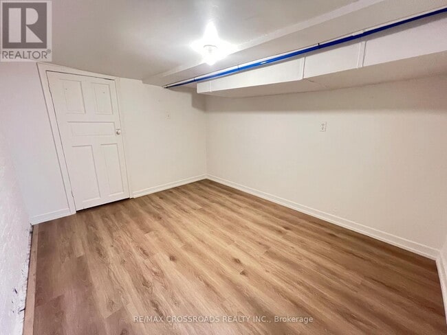 Building Photo - 82 Curzon St