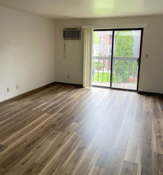 Foto del edificio - 2885 Glen Creek Pl