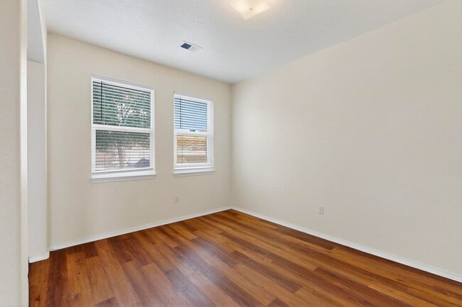 Building Photo - Ventana Ranch Two story, 4/Bedroom 2 1/2 B...