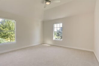 Building Photo - 5519 Bridlewood Dr