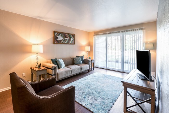 Foto del edificio - Meridian Meadows Apartments