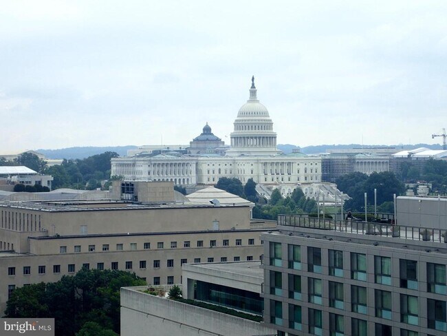 Foto del edificio - 601 Pennsylvania Ave NW