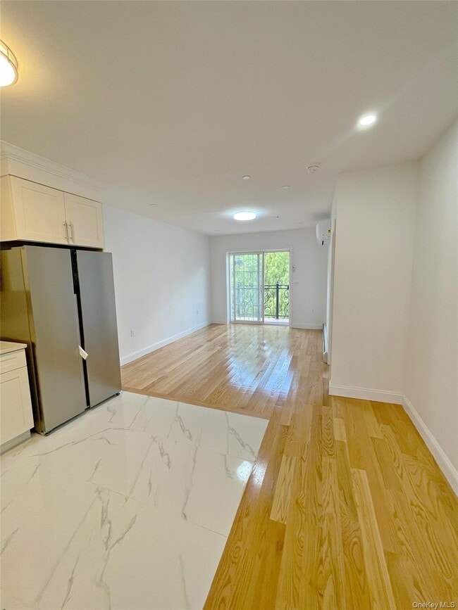 Foto del edificio - 36-31 171st St