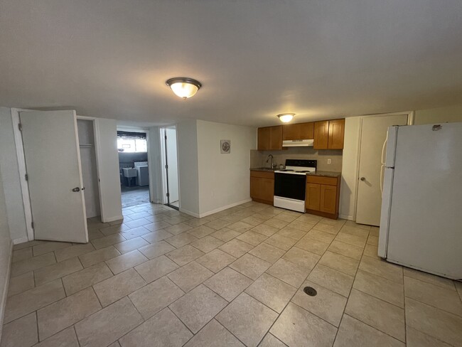 Building Photo - 6600 Erdrick St
