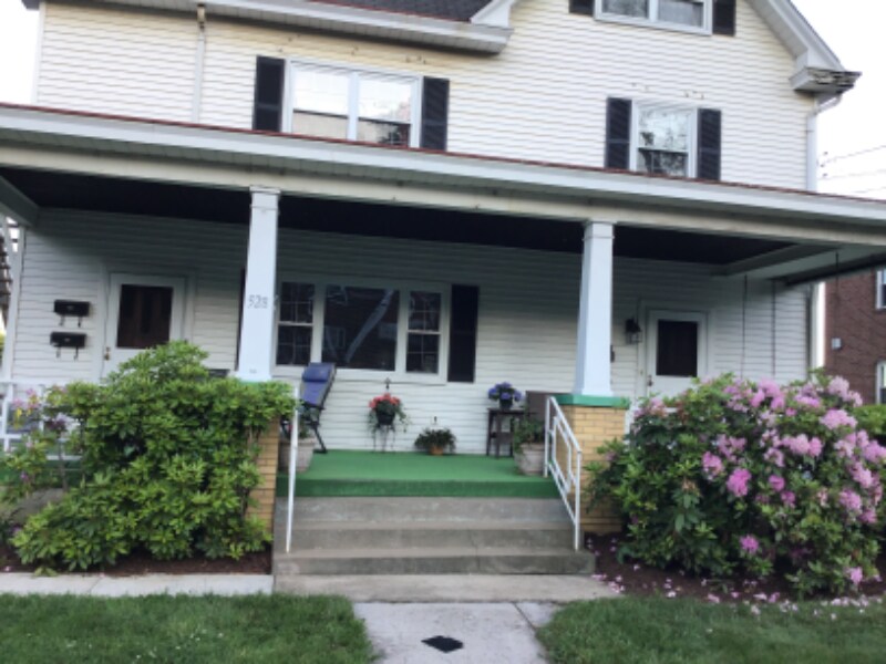 528 Morrow Ave Unit 2, Carnegie, PA 15106 Room for Rent in Carnegie