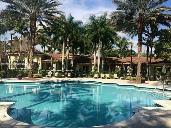 Foto del edificio - 6598 W Sample Rd