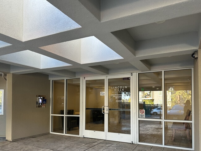 Foto del edificio - 1823 Lincoln Ave