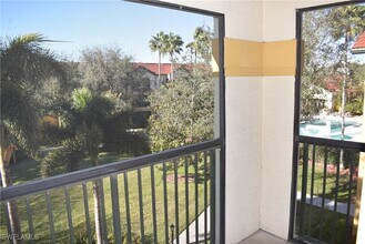 Building Photo - 11571 Villa Grand