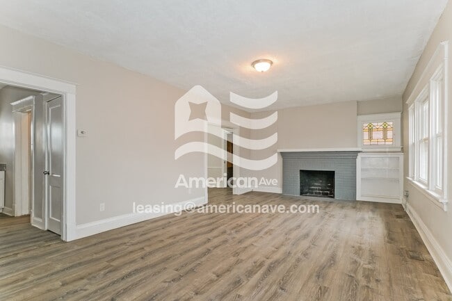 Building Photo - 8111 Monroe Ave