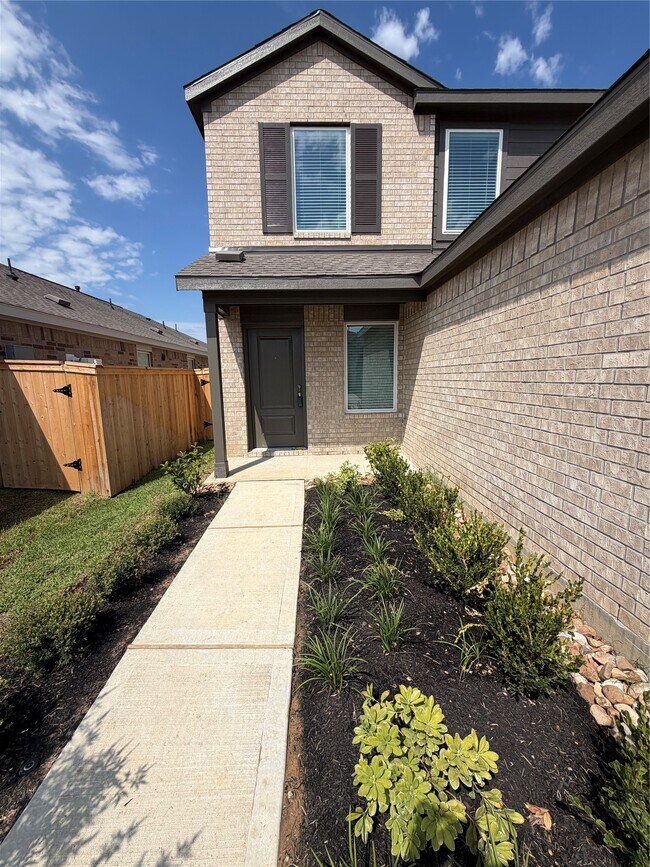 Foto del edificio - 16815 Spotted Oak Dr