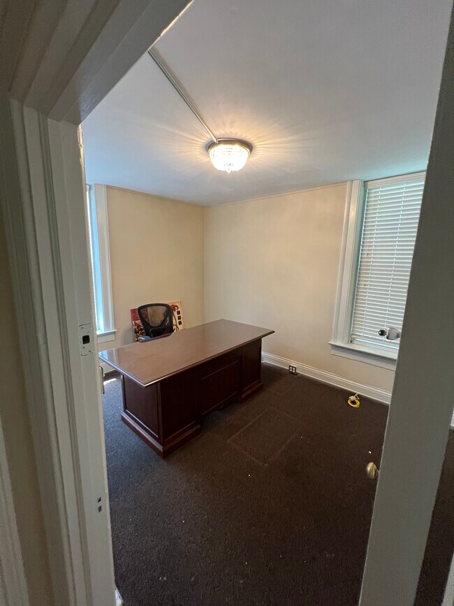 Office or Bedroom - 417 Georgia Ave
