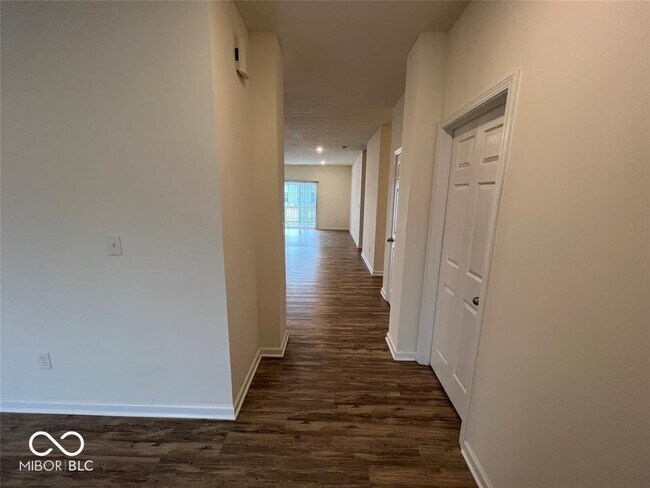 Foto del edificio - 5899 Stubbington Ln