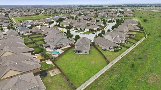 Building Photo - 165 Carlina Lp