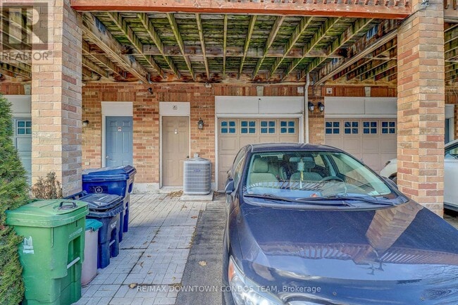 Building Photo - 4271A Lawrence Ave E