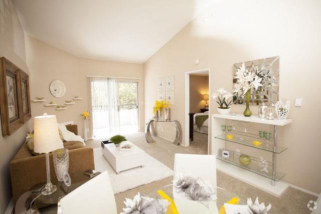 Interior Photo - Bay Village