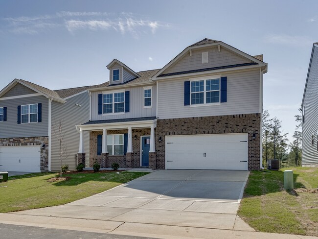 Foto del edificio - Spacious 4-Bed Gem with 2.5 Baths in Fuqua...