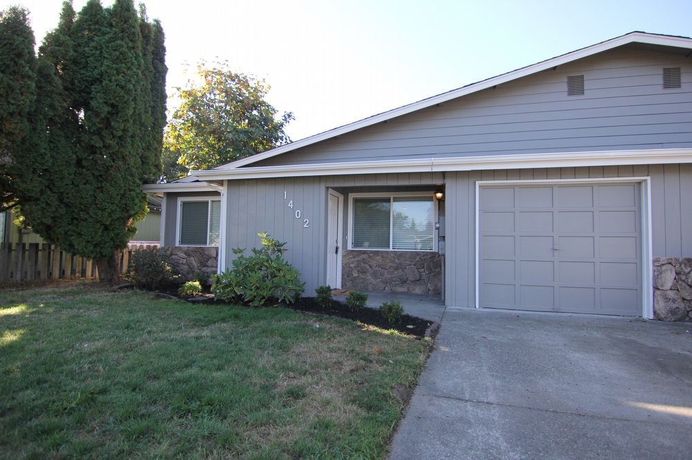 Foto principal - Updated Puyallup Duplex