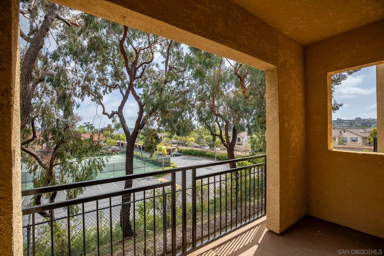 3835 Elijah Ct Unit 524, San Diego, CA 92130 Room for Rent in San