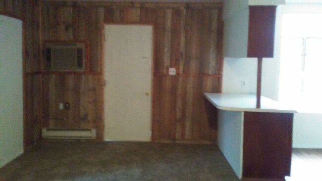 Building Photo - 1300 Brice St