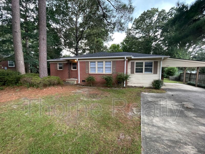 Primary Photo - 604 Smallwood Dr