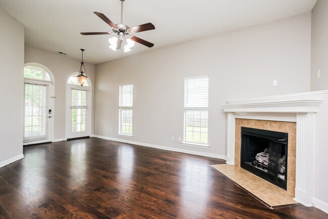 Foto del edificio - 10218 Cottage Oaks Cove