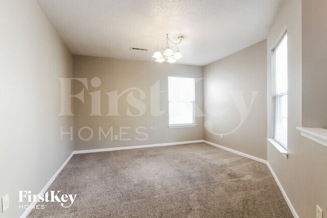 Foto del edificio - 6614 Black Antler Dr
